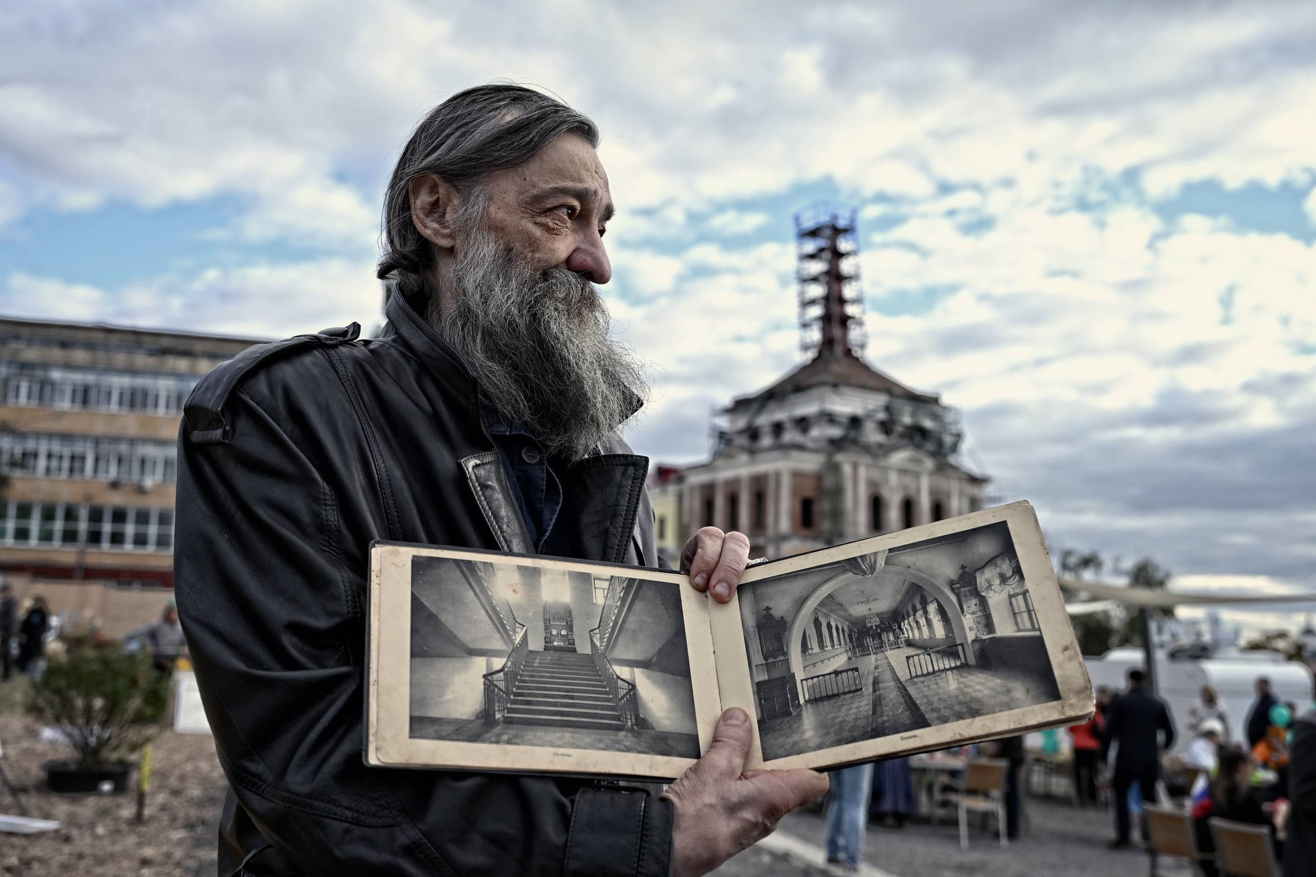 Умер курский художник Олег Радин