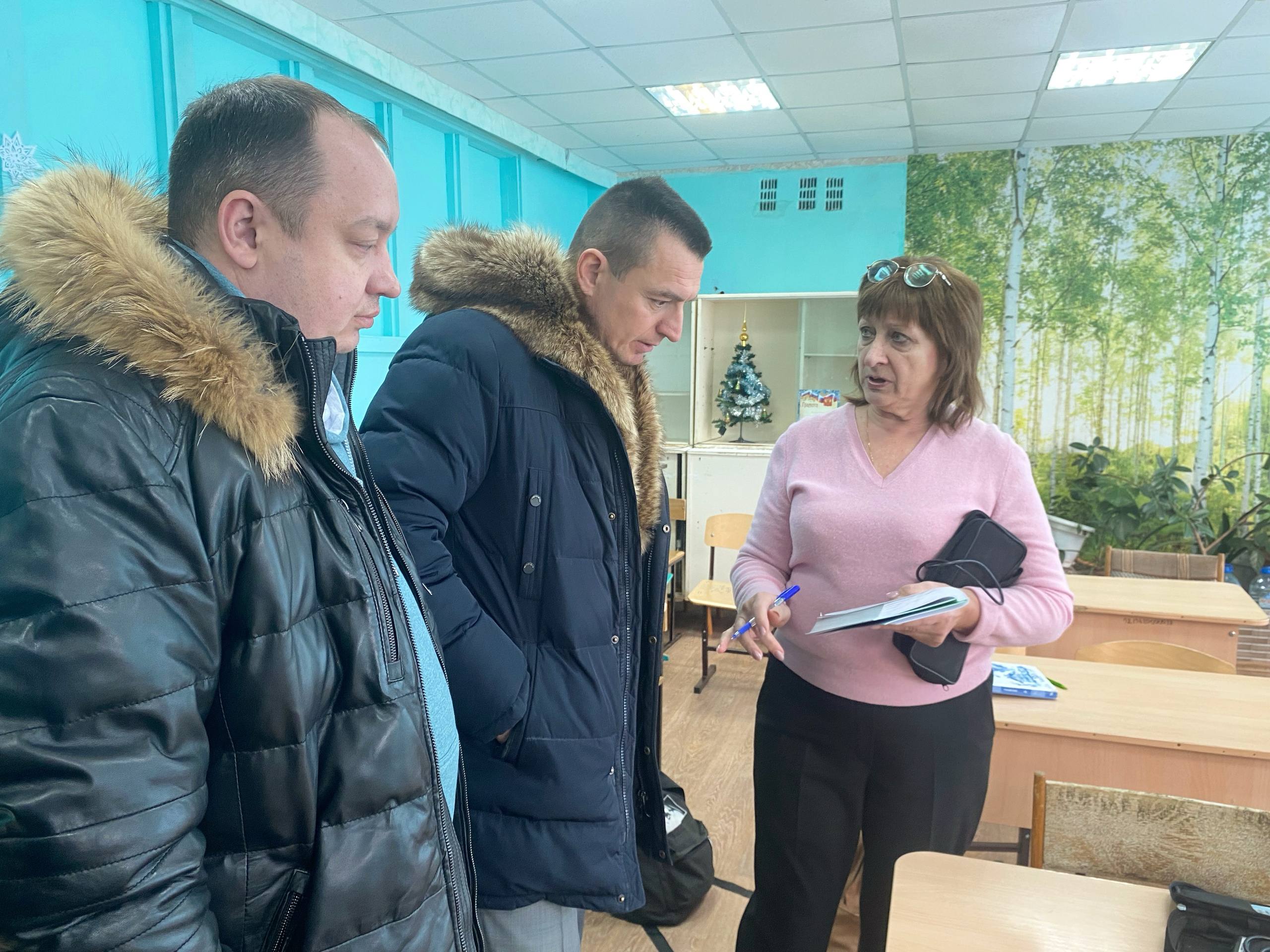 В Курске комиссия проверила температуру в семи школах