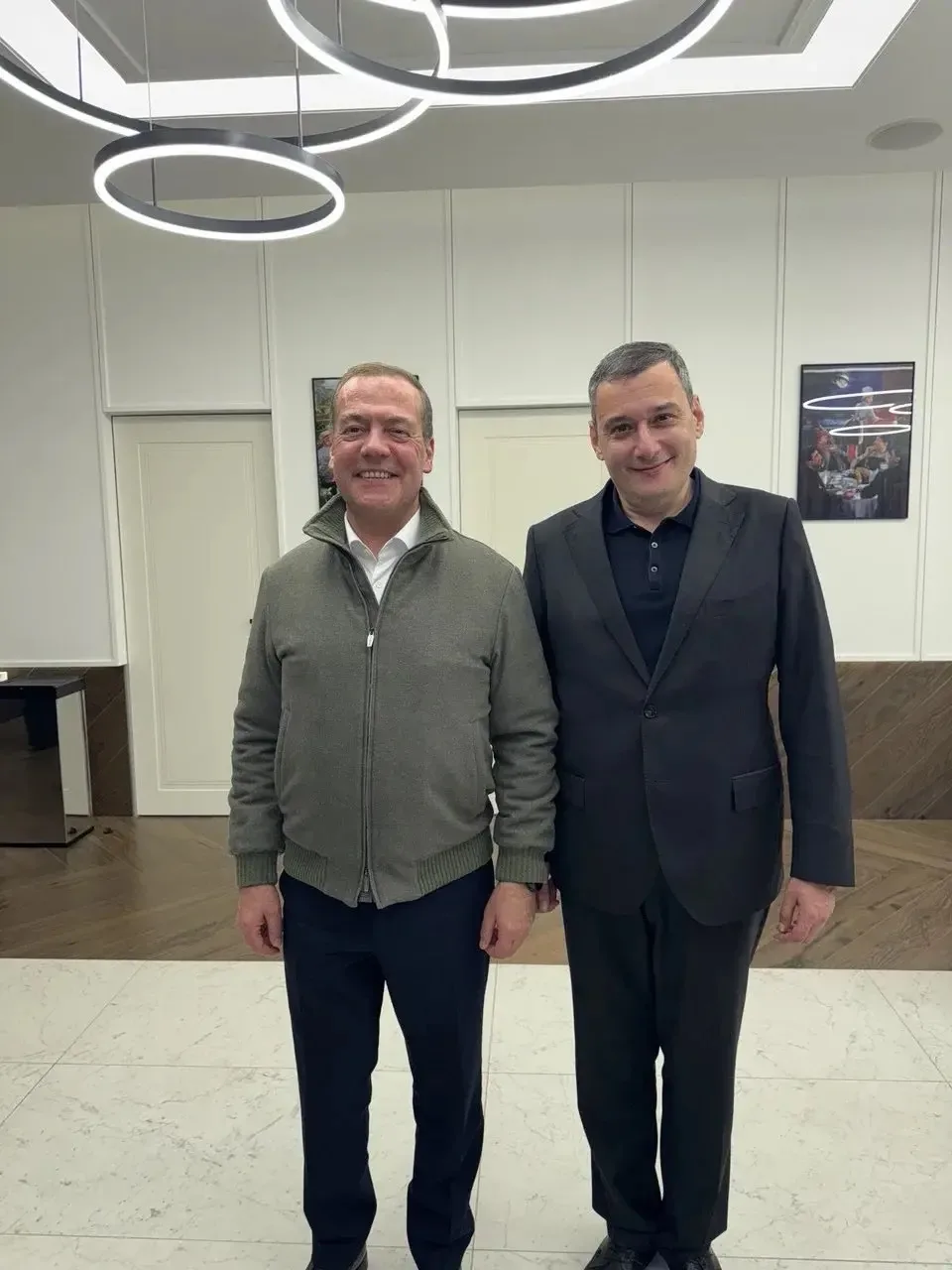 Александр Хинштейн от лица курян поздравил Дмитрия Медведева с днём рождения