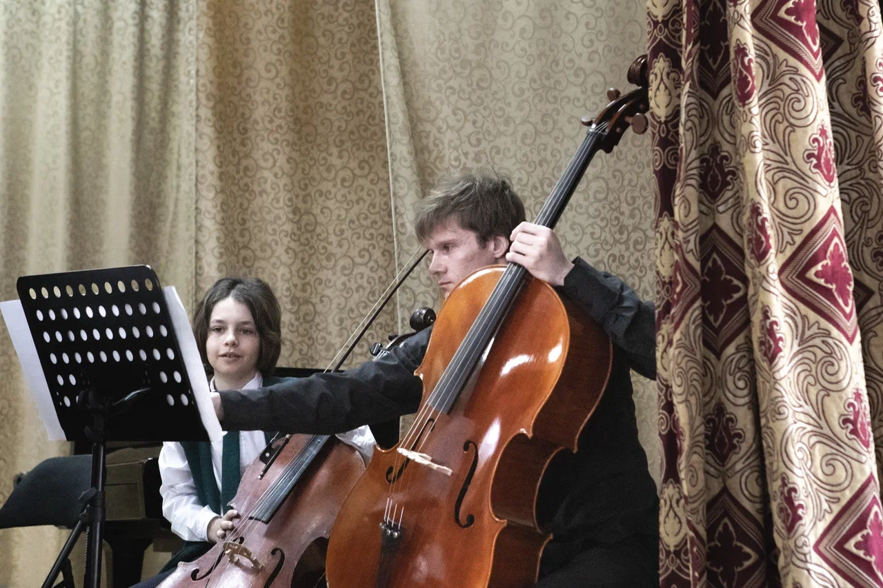 В Курске проходит фестиваль камерной музыки «Волшебные струны»