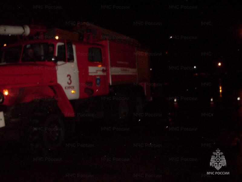 В Курске на улице Студенческой горело административное здание