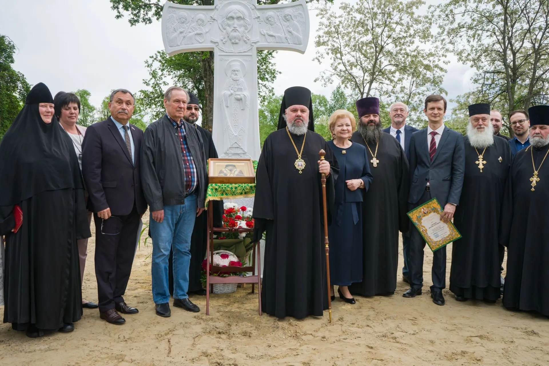 В Курской области появился поклонный крест в честь святителя Луки Крымского
