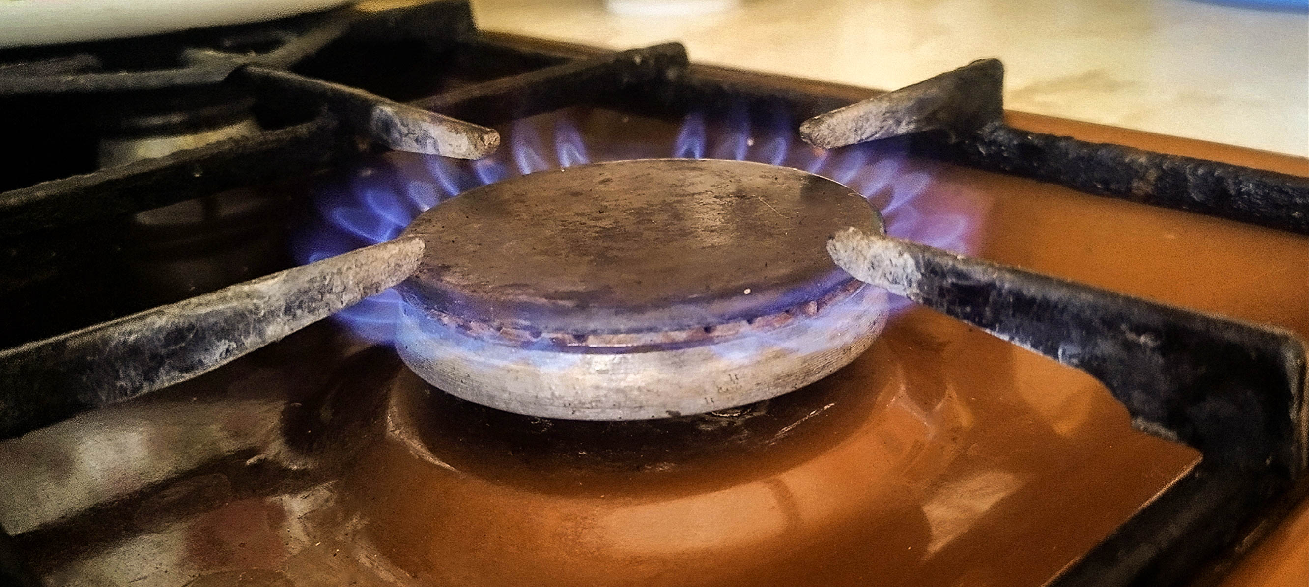 Курянам напомнили правила безопасного использования газовых приборов