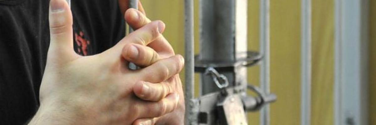 Жителей Калуги будут судить в Курске за распространение наркотиков