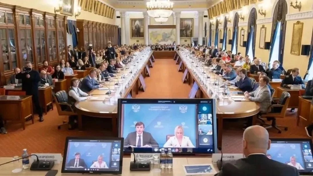 Курские преподаватели  посетили всероссийский съезд преподавателей физики