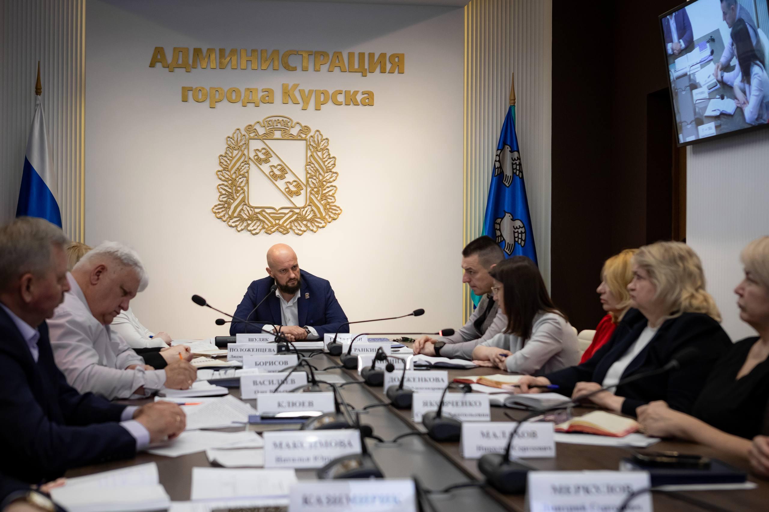 В Курске на прошлой неделе очистили 783 км муниципальных дорог