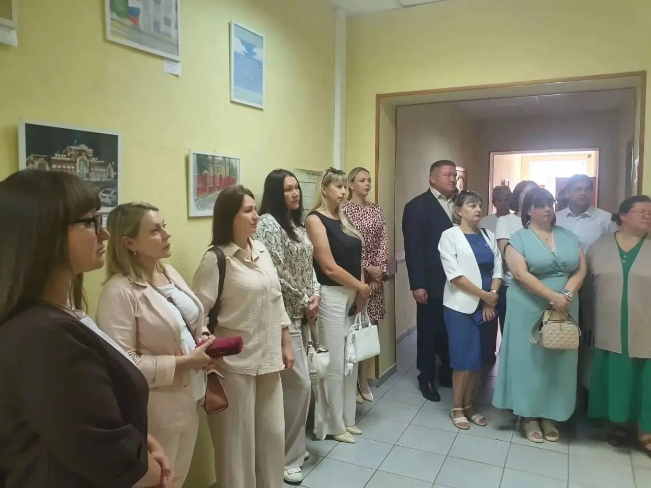 В Курске открыли фотовыставку памяти Курской битвы в администрации округа
