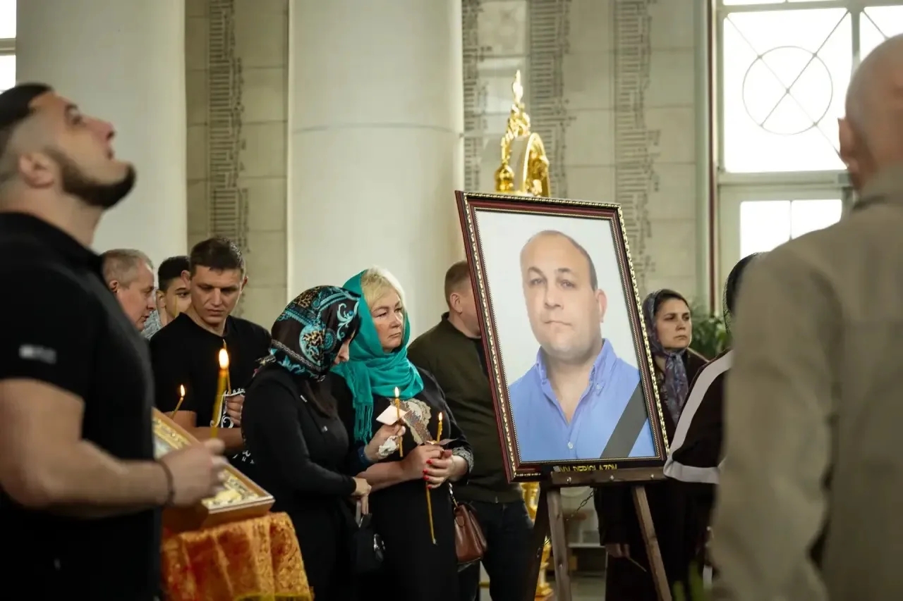 В Курске простились с Виталием Дериглазовым