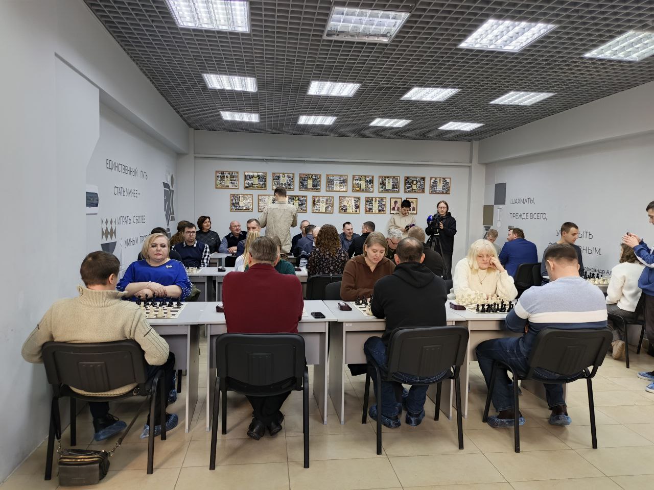 Курские педагоги участвуют в шахматном турнире