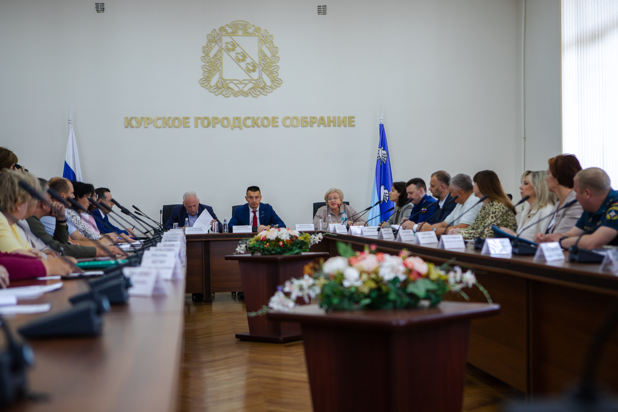 В Курске обсудили профилактику суицидального поведения среди детей