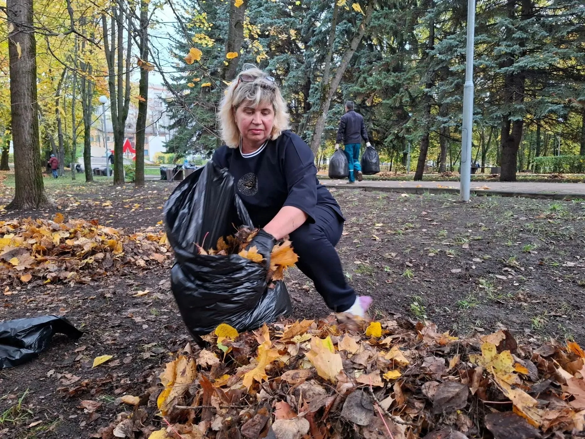 В парке КЗТЗ трудятся сотрудники комитета финансов города